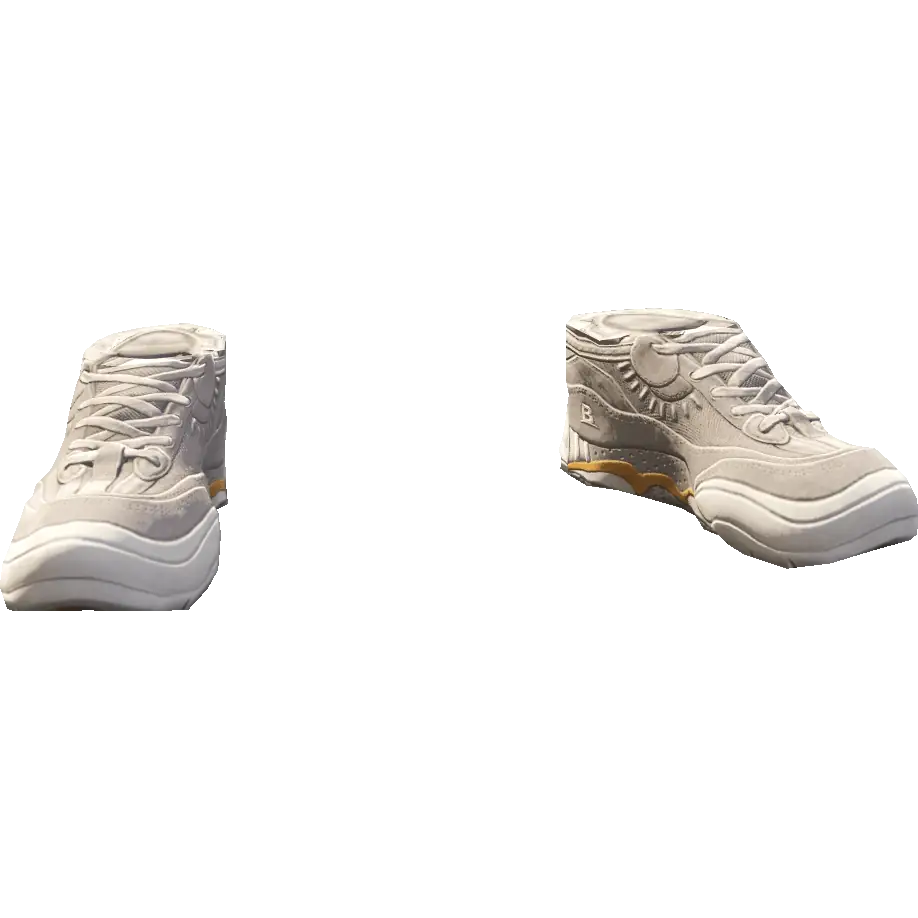 Кроссовки походные